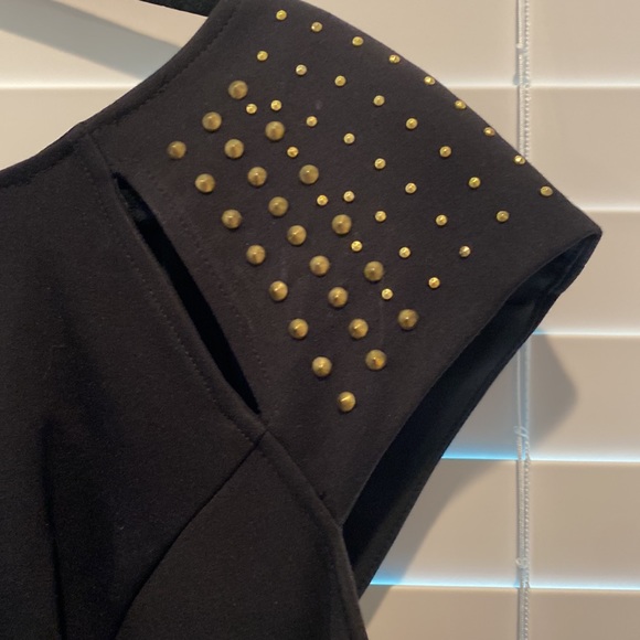 Black stud sleeve cocktail dress - Picture 3 of 4